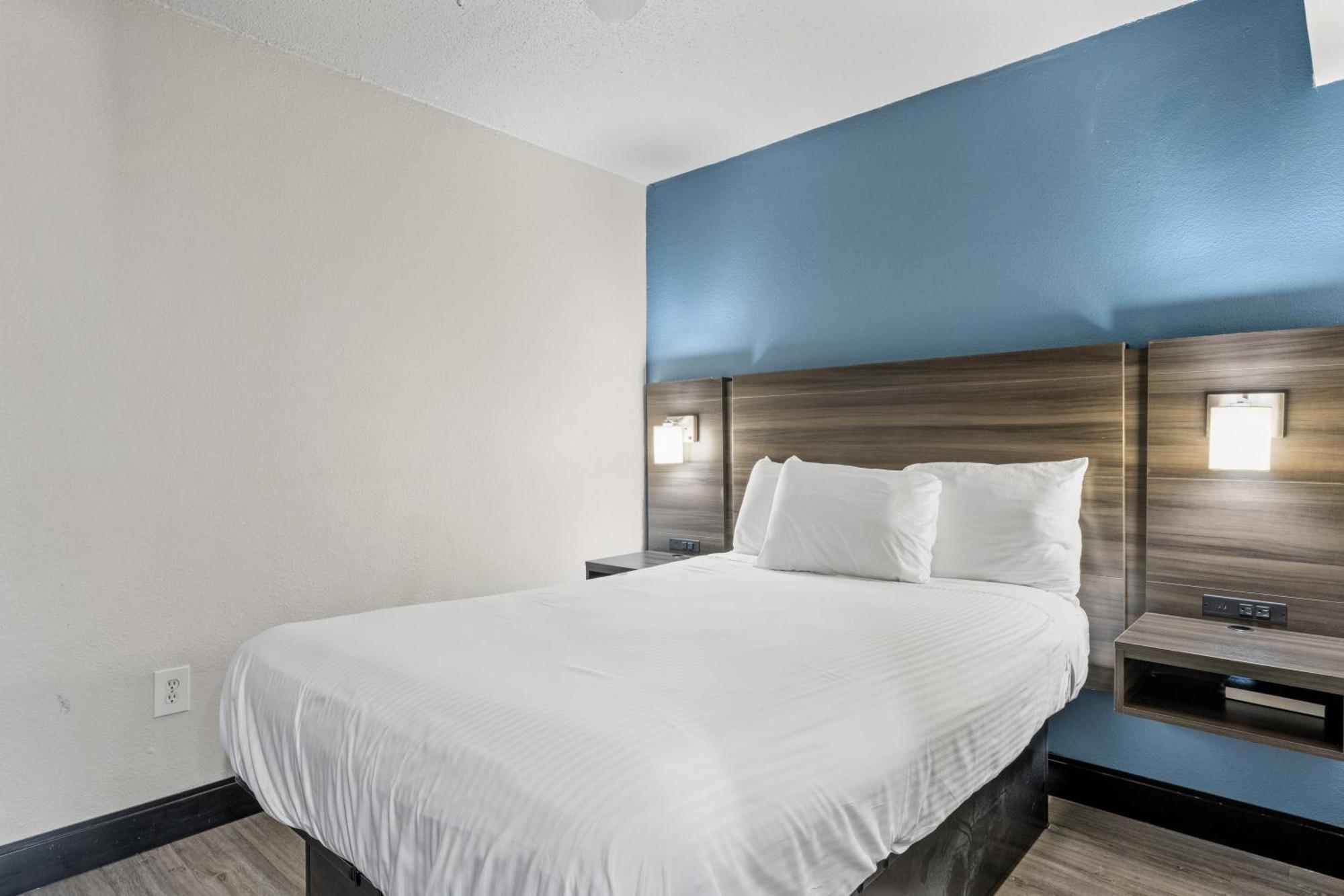 Surestay Hotel By Best Western Virginia Beach Royal Clipper Exteriör bild